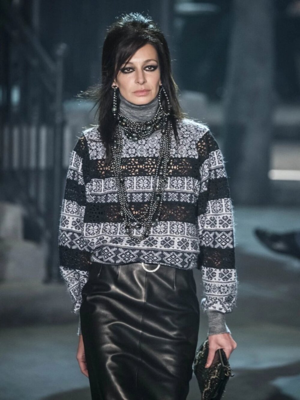 CHANEL 2016 Métiers d'Art GUIPURE LACE TRIMMED SWEATER PULLOVER, FR 36, US 4, NW